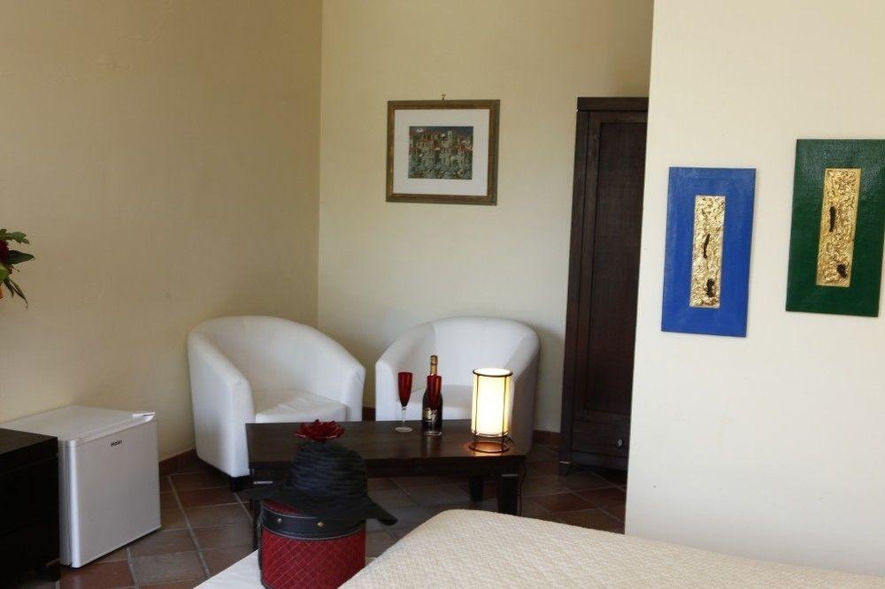 Hotel Il Poggio Dei Pettirossi Bevagna Exterior foto