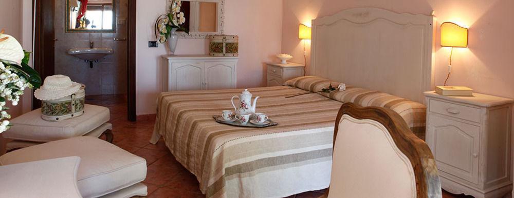 Hotel Il Poggio Dei Pettirossi Bevagna Exterior foto