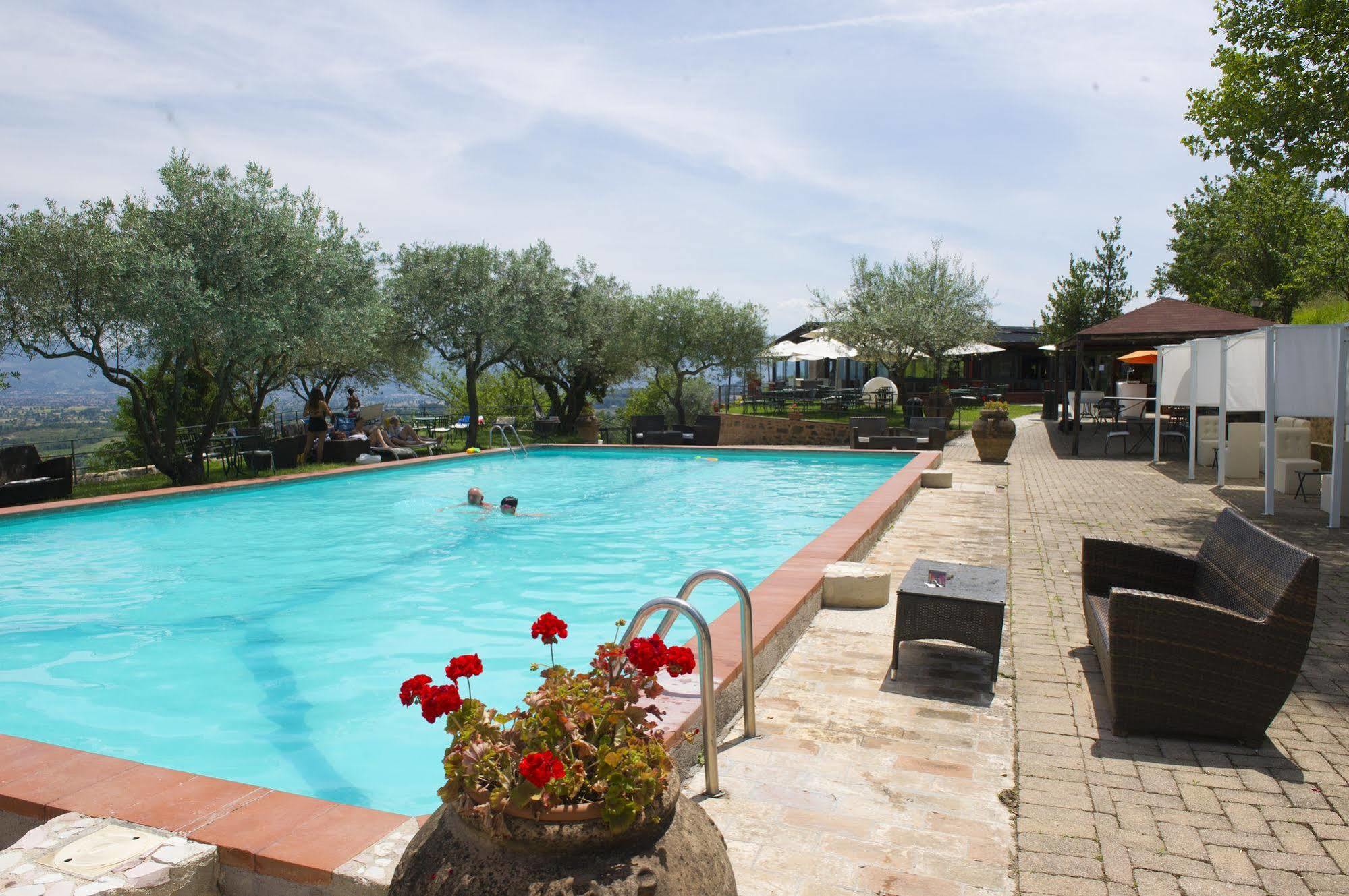 Hotel Il Poggio Dei Pettirossi Bevagna Exterior foto